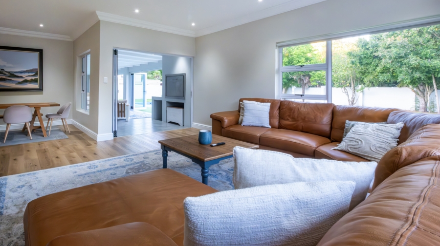 4 Bedroom Property for Sale in Fernridge Western Cape